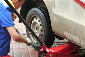 临夏附近拖车24小时服务热线电话